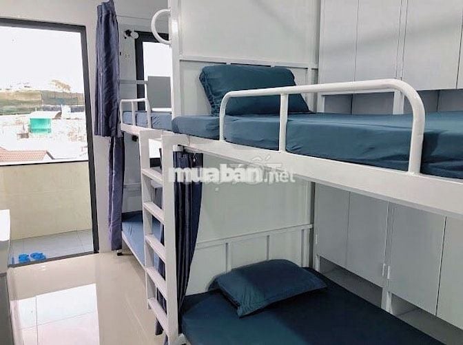 KTX Nữ ngay ĐH Ngân Hàng 400m, đi bộ được - Mới xây, không chung chủ