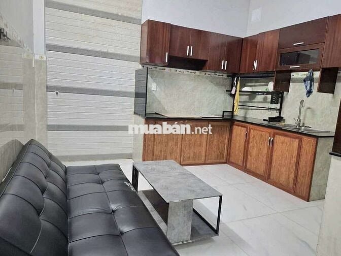 Cho thuê nhà 3 tầng Hẻm xe tải Hiệp Thành 13, Quận 12