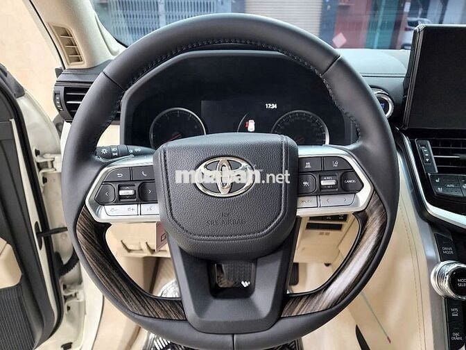 LandCruiser 2024 mới 99% nhà dùng kĩ còn bảo hành