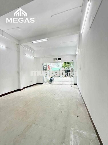 🔥🔥TRỐNG MẶT BẰNG RỘNG 50m2 MẶT TIỀN ĐƯỜNG CHỢ TÂN HƯƠNG
