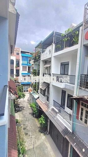 Hẻm xe hơi vô nhà p.14 gò vấp - 50m2 - 4 tầng - 4 phòng ngủ - 6.2 tỷ