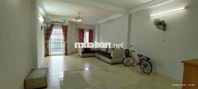 Cho thuê nhà nguyên căn đường 30 KDC TÊN LỬA đối diện CV giá 19tr