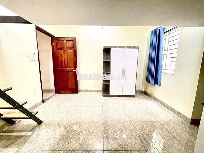 PHÒNG CÓ GÁC FULL NỘI THẤT SIÊU ĐẸP NGAY TRUNG TÂM