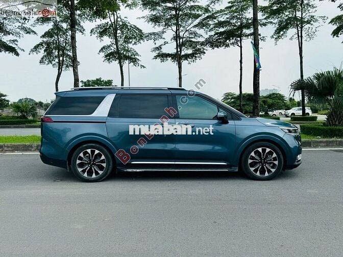 Kia Carnival Signature 2.2D 2023