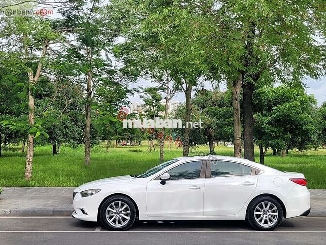 Mazda 6 2016 màu trắng