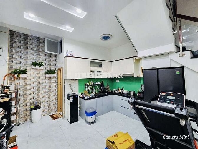 Nhà 3 tầng SHR 4,4x10m hẻm xe tải thông đường Phạm Văn Chiêu Phường 14