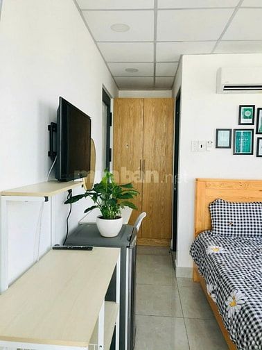 Tòa nhà CHDV Q3 cách MT 1 căn. DT 8x15m, 7 tầng thang máy