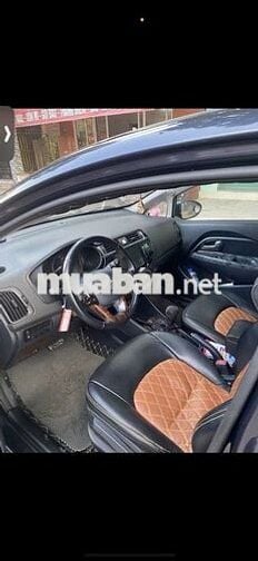 Kia Rio 2015 1.4 AT Sedan - 200000 km