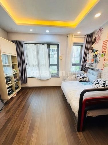 BÁN NHÀ MỚI 4 TẦNG NGAY VÒNG XOAY LÝ THÁI TỔ QUẬN 3