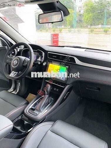 MG ZS Luxury 1.5 AT 2WD