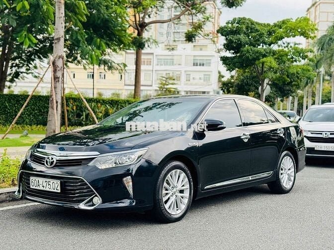 Toyota Camry 2.0E 2018 - 30000 km