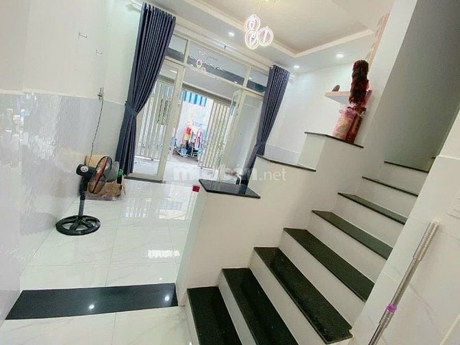 Chính chủ gởi bán nhanh nhà Hồng Bàng, P1, Q11