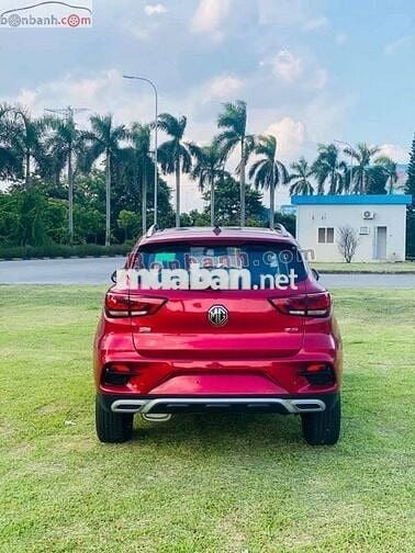 MG ZS Luxury 1.5 AT 2WD