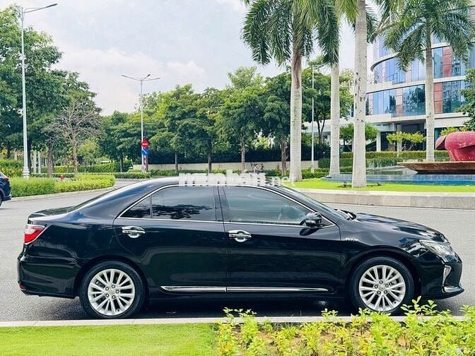 Toyota Camry 2.0E 2018 - 30000 km