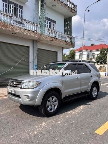 Toyota Fortuner 2010 2.5G - 72000 km