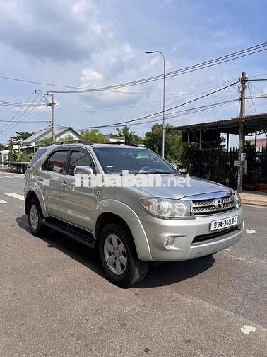 Toyota Fortuner 2010 2.5G - 72000 km
