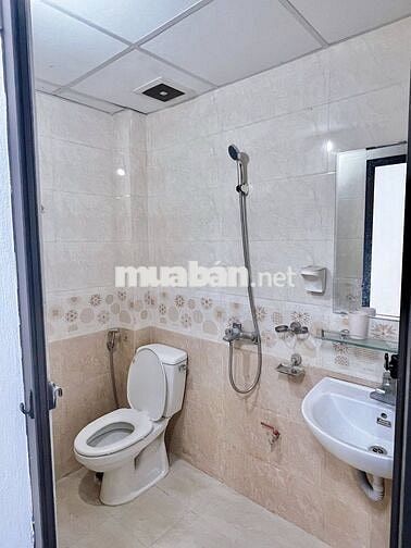 Phòng trọ 4.5tr/th tại Khương Trung, nhận xe điện, sân phơi riêng, 25m