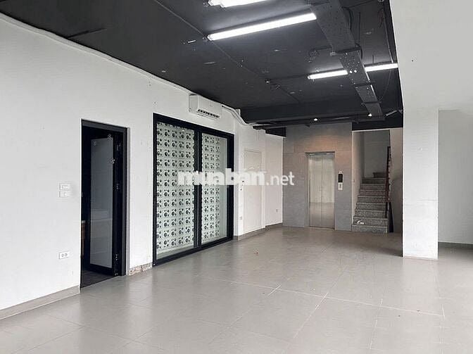 Chính chủ cho thuê văn phòng mặt phố đường bờ sông Sét chỉ hơn 10tr