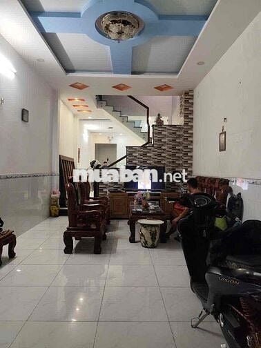 Hẻm 710/ Lũy Bán Bích (Hẻm 8m thông) 4x18m 3 tấm (4PN sân thượng)
