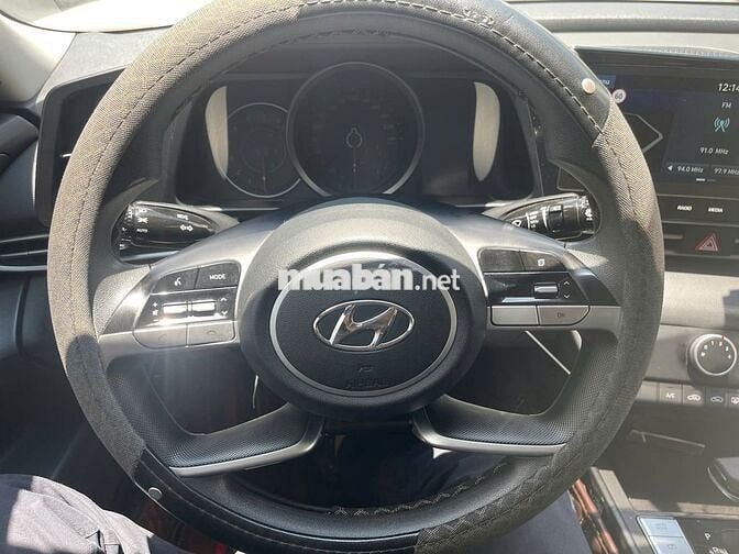 Hyundai Elantra 2023 1.6 AT Tiêu chuẩn - 3800 km