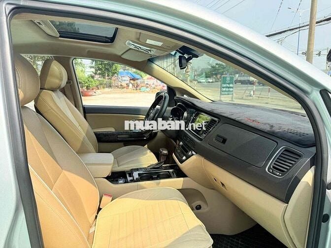 Kia Sedona 2018 2.2L DATH máy dầu, xe tốt