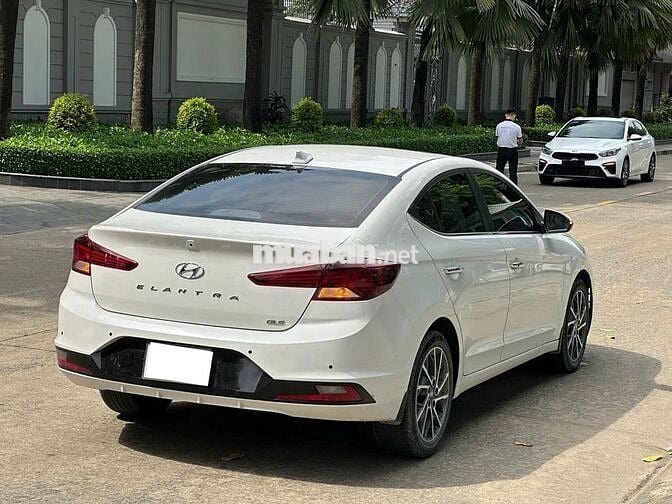 Hyundai Elantra 2021 2.0 AT 1 chủ từ mới