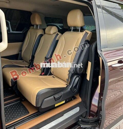 Kia Carnival Premium 2021 - 1 Tỷ 050 Triệu