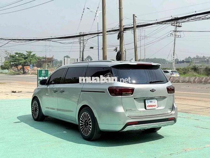 Kia Sedona 2018 2.2L DATH máy dầu, xe tốt