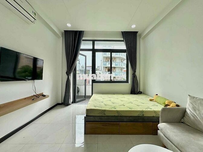 CĂN HỘ 45m2 TÁCH BẾP BAN CÔNG NỘI THẤT ĐẦY ĐỦ NGAY HỌC VIỆN CÁN BỘ