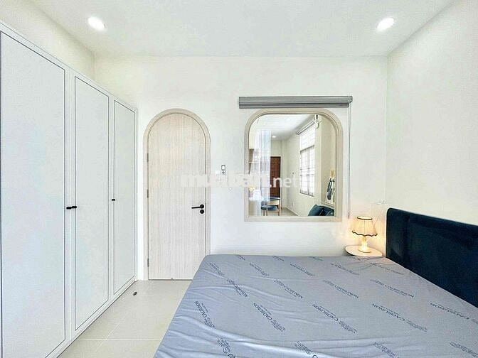 Chung cư mini toà nhà thang máy gần đh y dược, bv chợ rẫy, bv hùng vuo