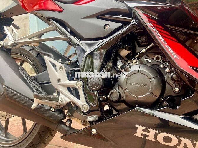 Motor Honda CBR-150R Date 2021 Lướt 3.700Km