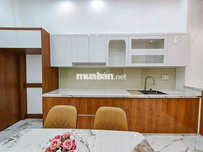 NHÀ TRỆT LẦU MỚI ĐẸP HẺM 311 NGUYỄN VĂN CỪ GẦN ĐH KỸ THUẬT CÔNG NGHỆ