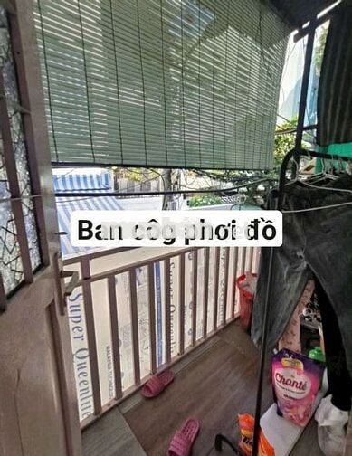 Cho thuê nhà nguyên căn vị trí đắc địa 3/2 q10 (có nội thất)