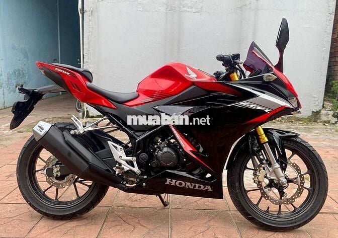 Motor Honda CBR-150R Date 2021 Lướt 3.700Km