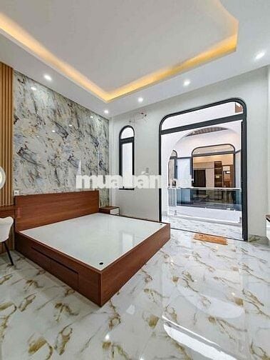 NHÀ TRỆT LẦU MỚI ĐẸP HẺM 311 NGUYỄN VĂN CỪ GẦN ĐH KỸ THUẬT CÔNG NGHỆ