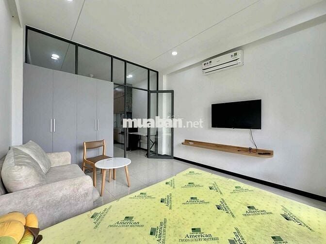 CĂN HỘ 45m2 TÁCH BẾP BAN CÔNG NỘI THẤT ĐẦY ĐỦ NGAY HỌC VIỆN CÁN BỘ