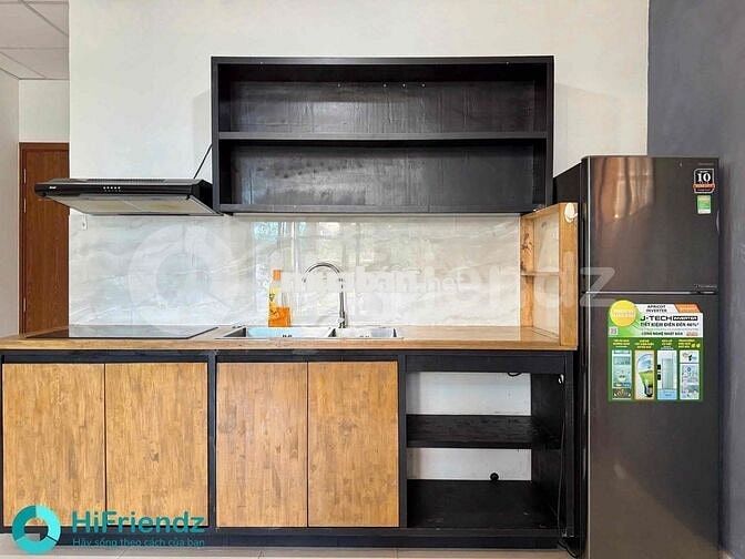 Chung cư toà nhà thang máy tác bếp có máy giặc riêng gần đhsg, đhsp