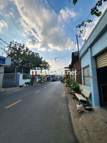 NHÀ CẤP 4 MẶT TIỀN BÌNH PHÚ GẦN ĐƯỜNG TAM BÌNH TÔ NGỌC VÂN