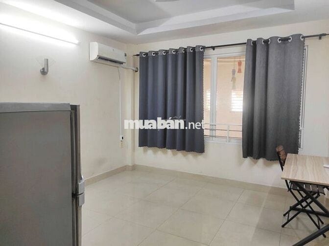 Cho thuê 2 phòng ngủ có 2 cửa sổ lớn full nội thất ở Gia Phú, Quận 5