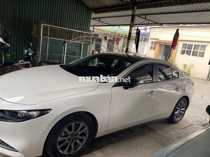 Mazda 3 2021 1.5L Luxury - 80000 km