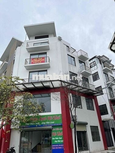 Cho thuê văn phòng 70m2 Town 7.1 Khai Sơn Hill Long Biên HN