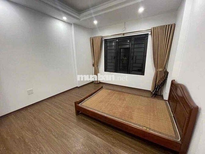 CHỈ HƠN 6,6 TỶ TẦM TIỀN HIẾM BỒ ĐỀ- NHÀ 5 TẦNG Ô TÔ ĐỖ CỔNG