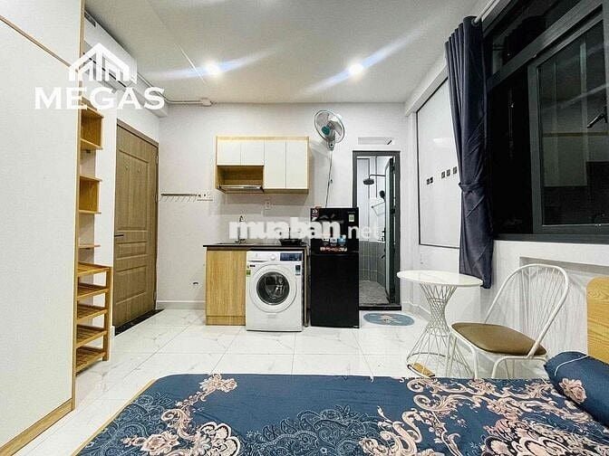 Khai trương căn hộ mini thang máy cửa sổ lớn ngay Đại học Văn Lang