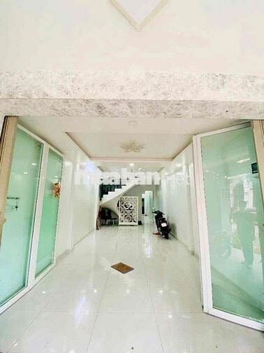 Chính chủ Cho thuê Nhà MTKD  . Đường Bình Phú Q6 . Chỉ. 20tr / 1 Thang