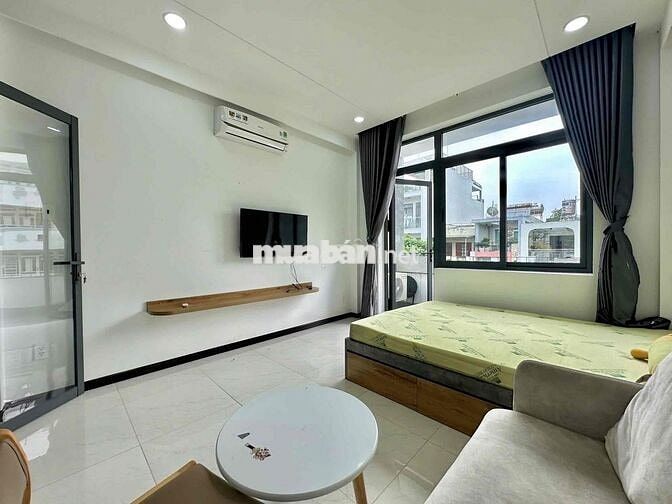 CĂN HỘ 45m2 TÁCH BẾP BAN CÔNG NỘI THẤT ĐẦY ĐỦ NGAY HỌC VIỆN CÁN BỘ