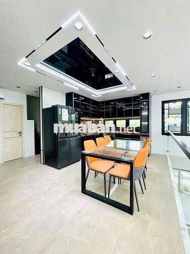 SIÊU HOT! NHÀ MỚI XÂY- 158b Hoàng Hoa Thám, P13, TB- 2 lầu, 4pn, st