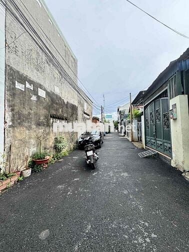 Nhà đẹp giá rẻ 3 tầng BTCT Linh Xuân vào ở liền tay chỉ 4.9 Tỷ