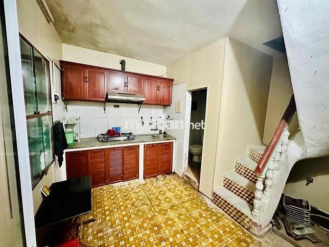 Nhà mặt ngõ 2 tầng trường chinh