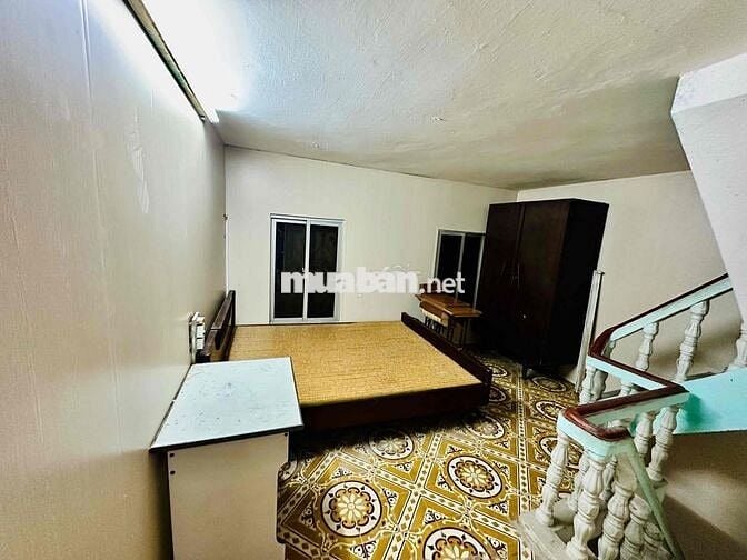 Nhà mặt ngõ 2 tầng trường chinh