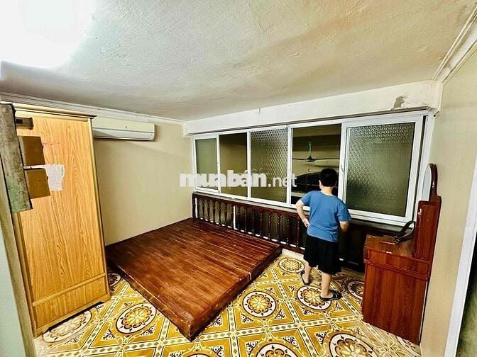 Nhà mặt ngõ 2 tầng trường chinh